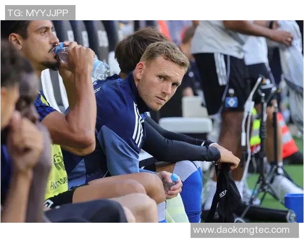 法尔克揭秘：杰克逊冬窗留队，拜仁下一个前锋方针浮出水面！